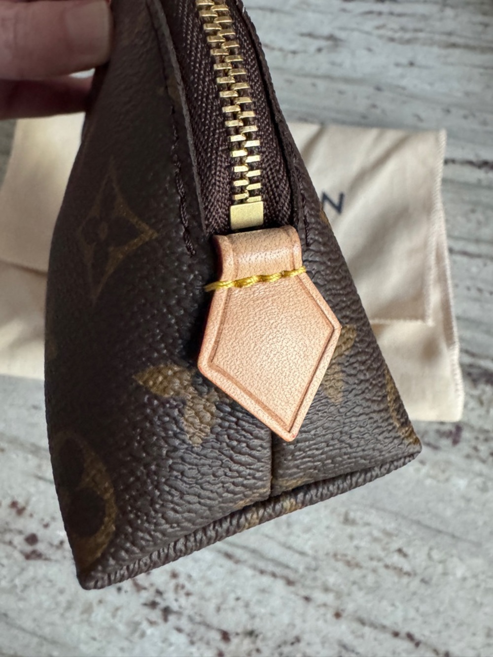 ๐ LOUIS VUITTON | BRAND NEW small cosmetic pouch M47515 - Picture 4 of 11